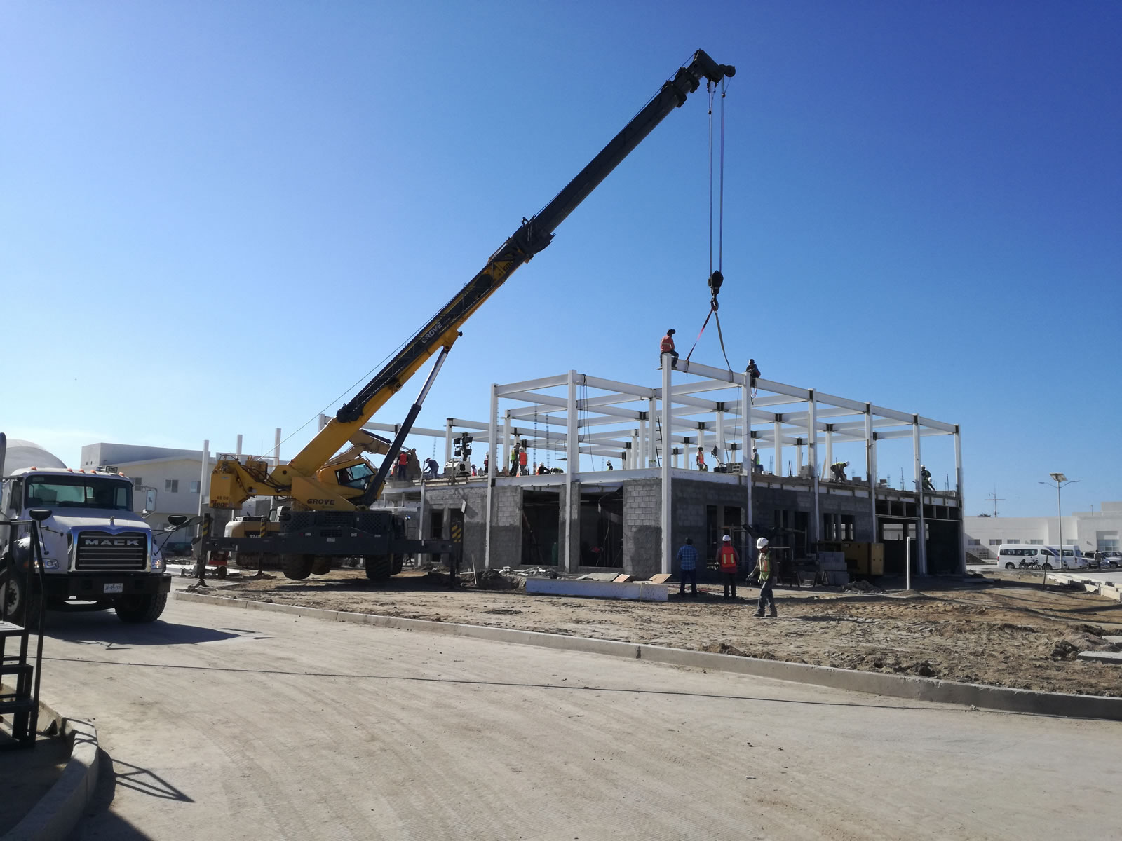 Centro de Convivencias - Obras Complementarias Escuela de Aviación